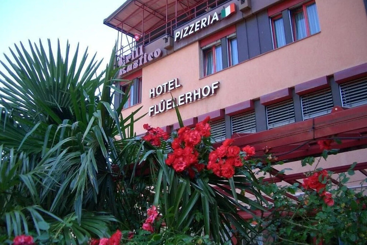 HOTEL FLUEELERHOF