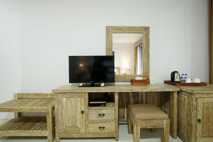 Room 7 of 28