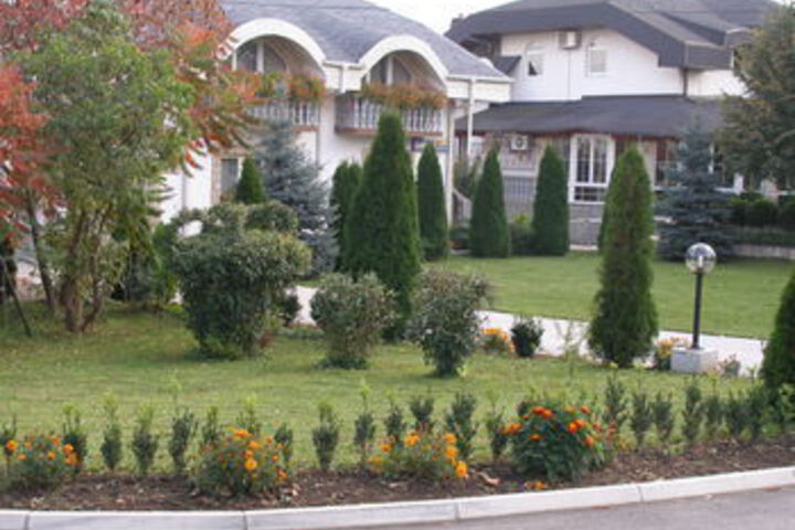 Property Grounds 20 of 22