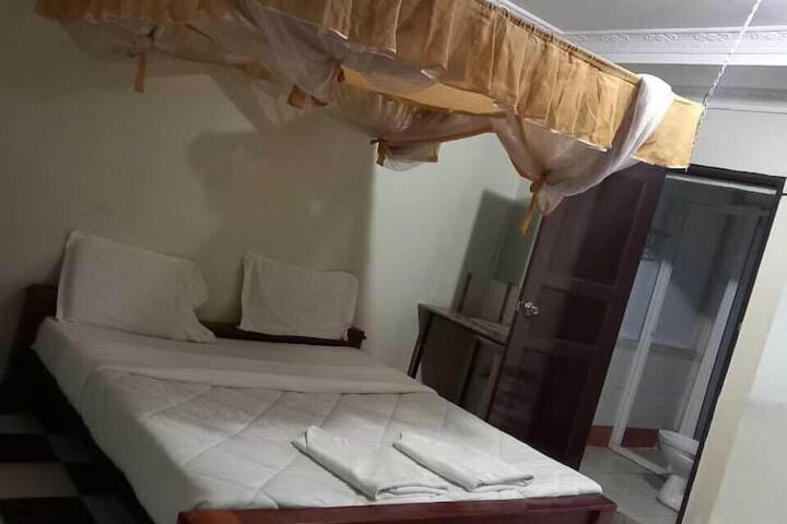 Room 3 of 11