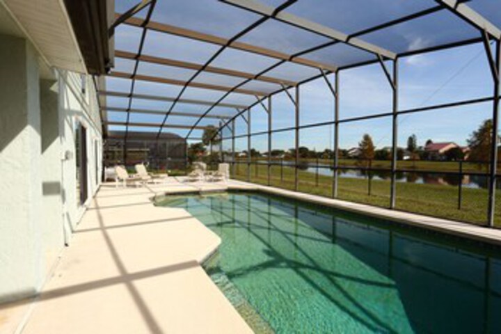 Pool 12 of 27