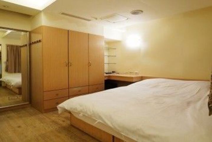 Room 56 of 89