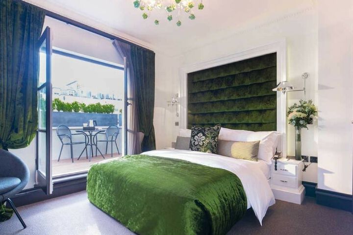Room 28 of 81