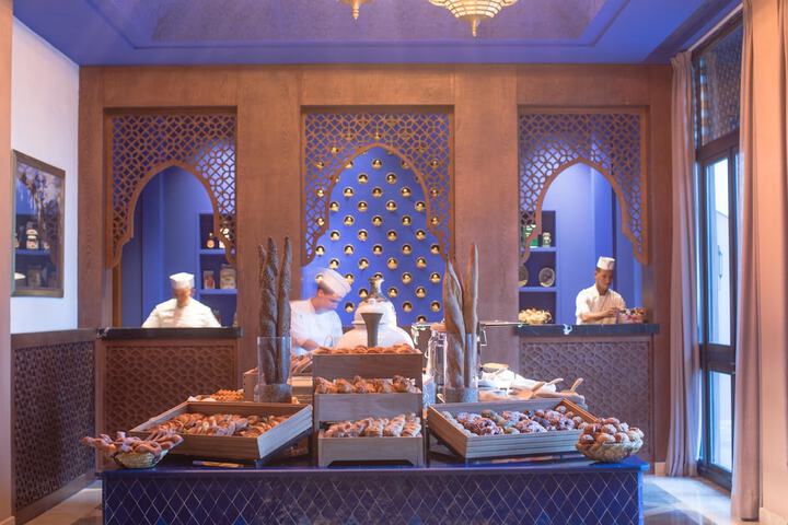 Dining 90 of 123