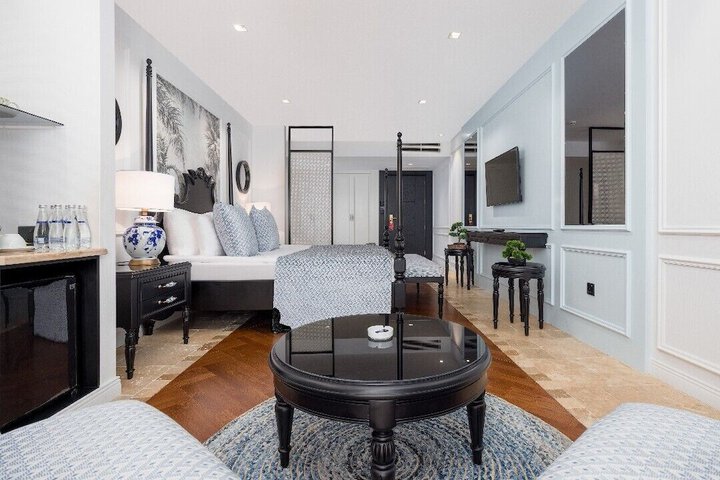 Room 2 of 34
