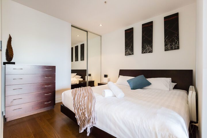 Room 2 of 13