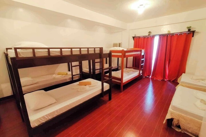 Room 20 of 85