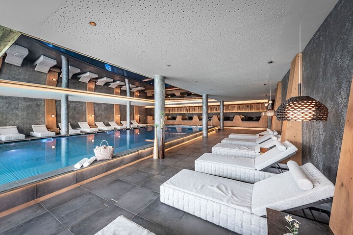 Pool 27 of 106