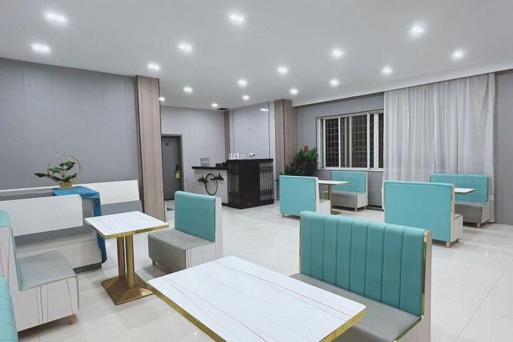 Left Bank Homestay (Wuming Damaoshan Park)