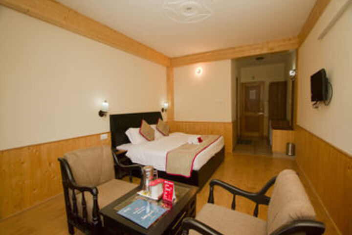 Room 15 of 25