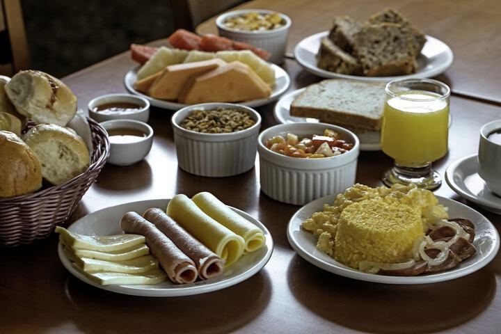Breakfast meal