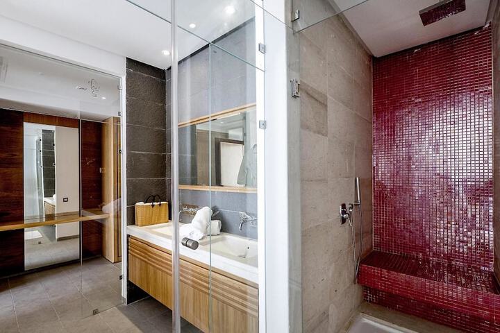 Bath Photo