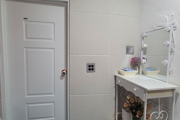 Room 18 of 131