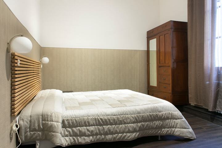 Room 14 of 22