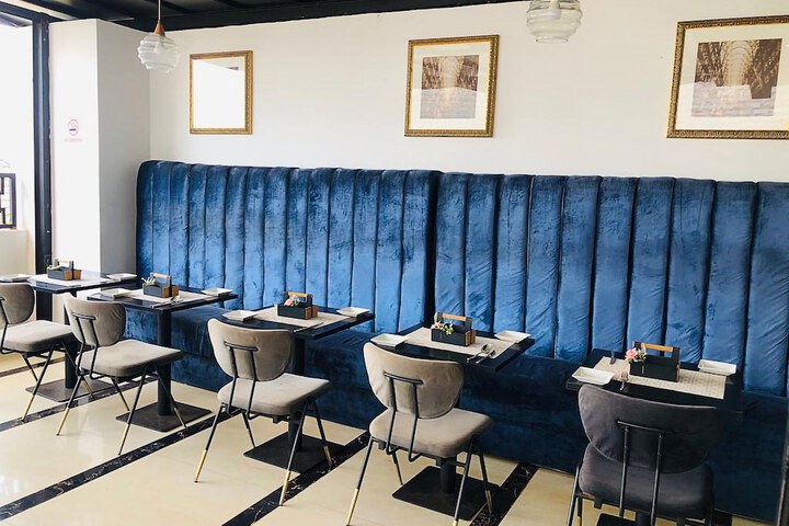 Dining 62 of 68