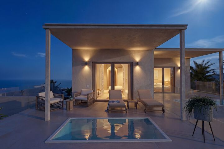Pool 24 of 62