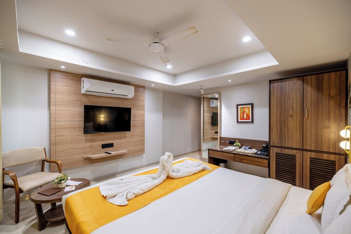 Room 17 of 27