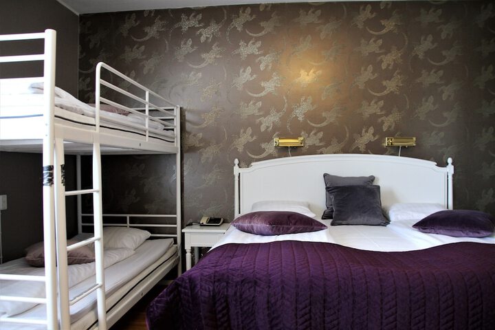 Room 10 of 55