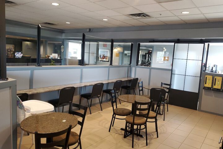 Breakfast area