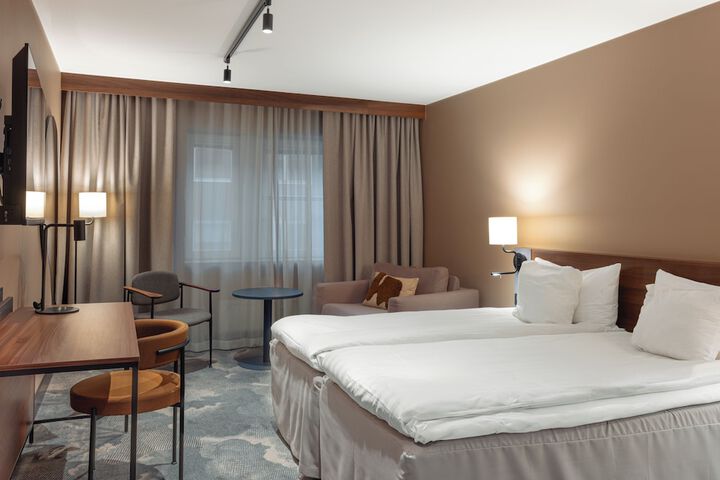 Room 14 of 65