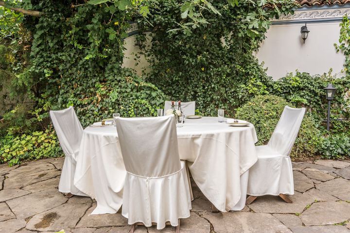 Dining 69 of 79