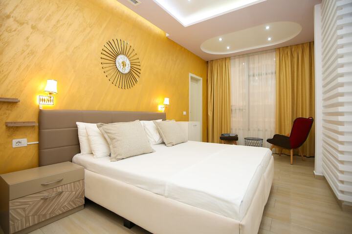 Room 16 of 51
