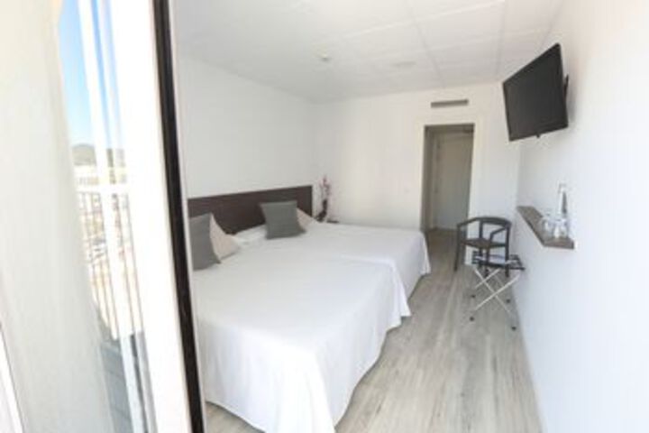 Room 19 of 48