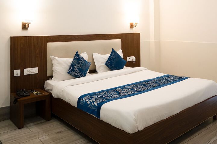 Room 4 of 31