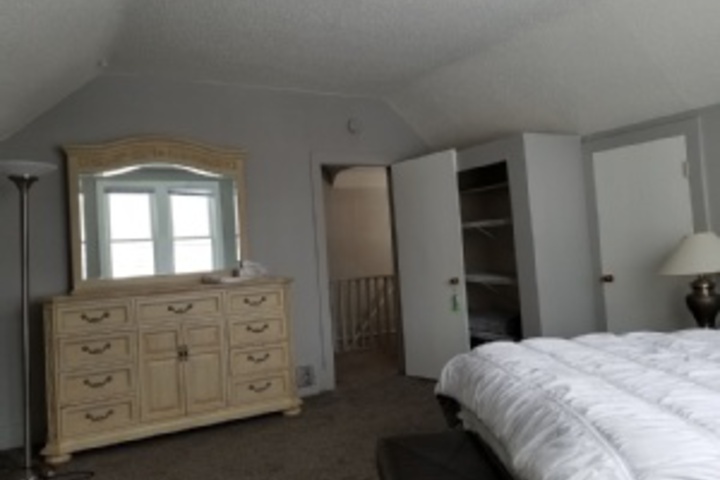 Room 44 of 132