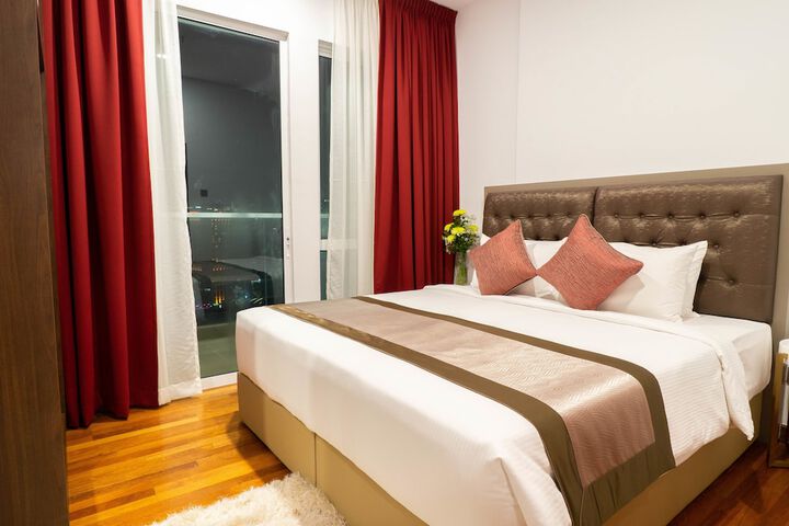 Room 10 of 49
