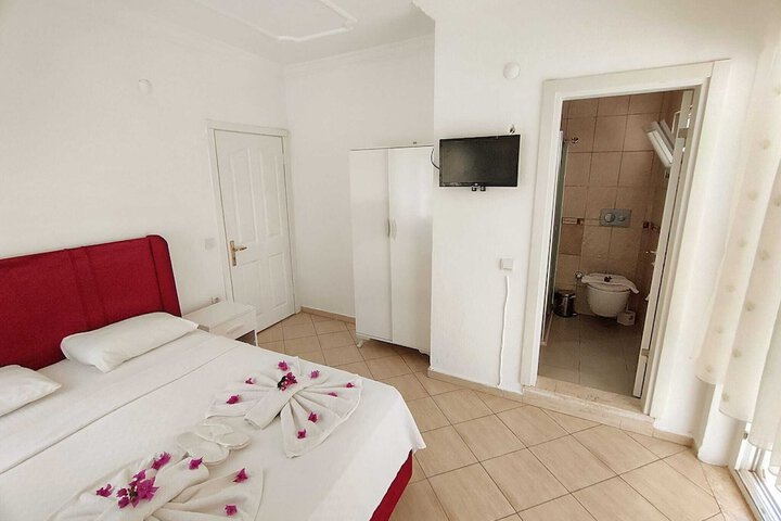 Room 26 of 107