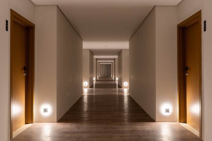 Ballroom/Hall 23 of 26