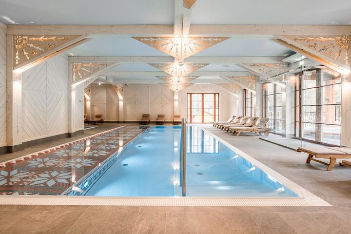Pool 40 of 94