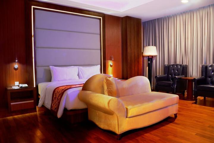 Room 19 of 55