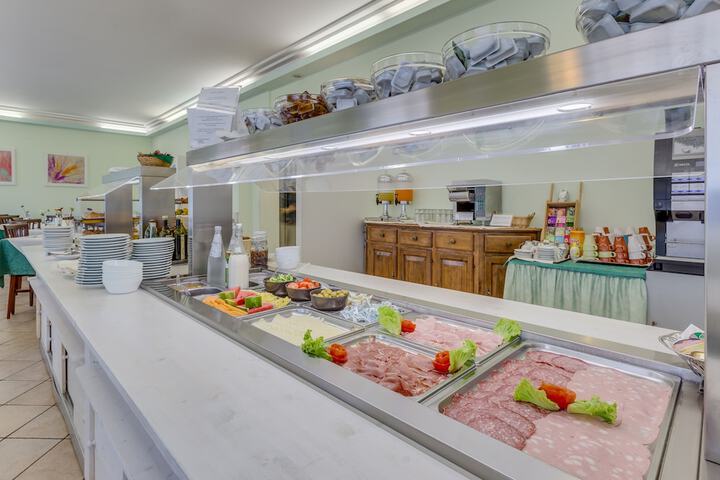 Breakfast buffet