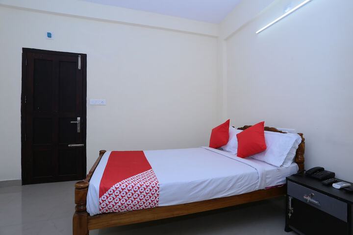 Room 15 of 30