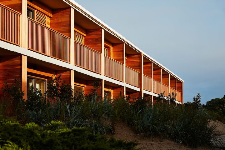 Hotel Exterior 52 of 62