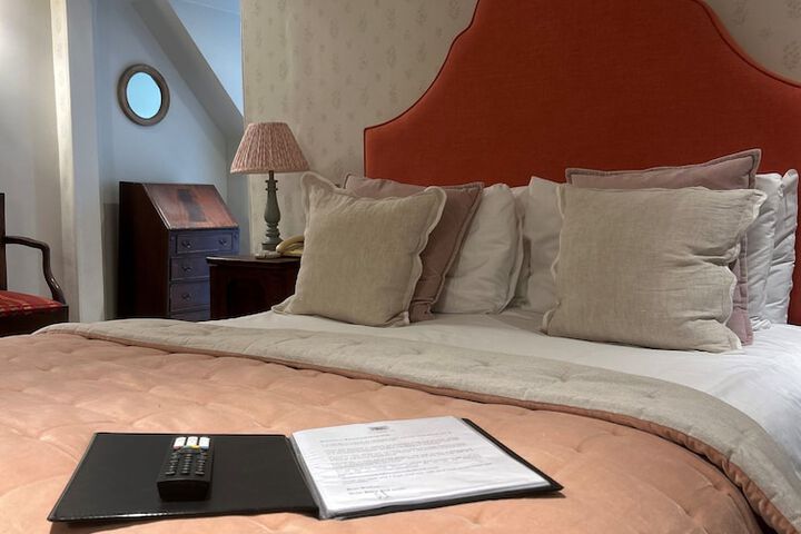 Room 4 of 56