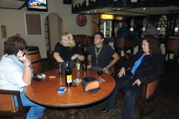 Hotel Bar