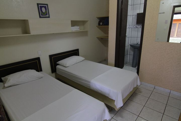 Room 4 of 35