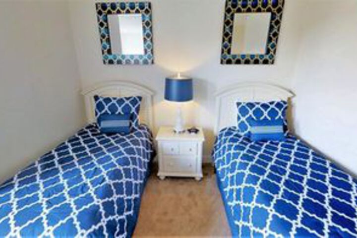 Room 60 of 279