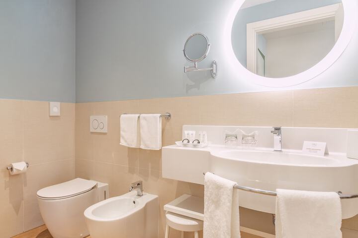 Clean Restrooms