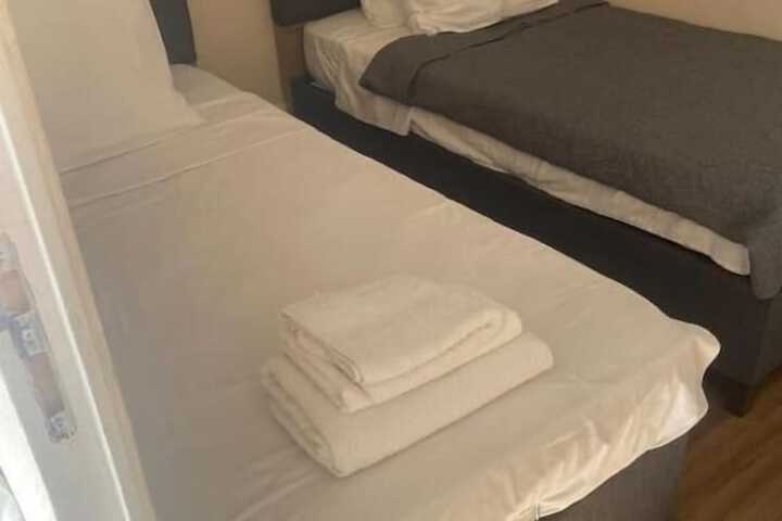 Room 7 of 23