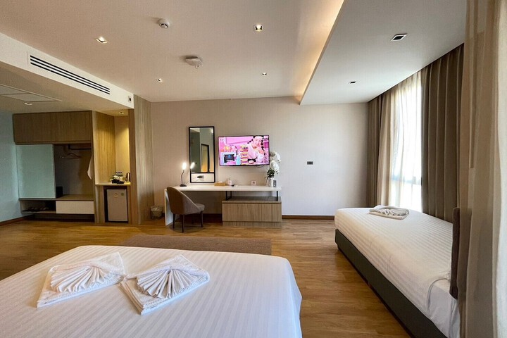 Room 37 of 121