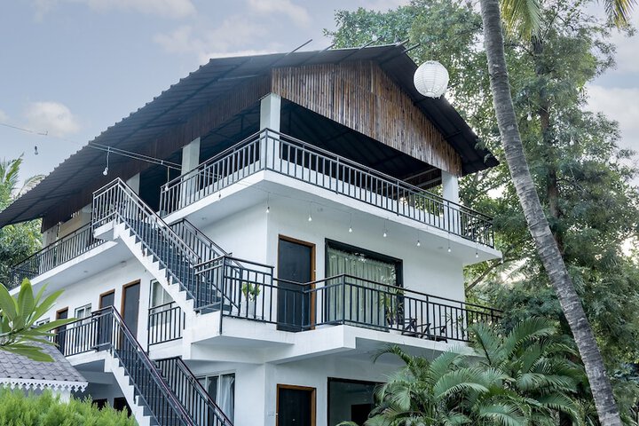 Silver Oak Tropical Resort by Bay Hotels