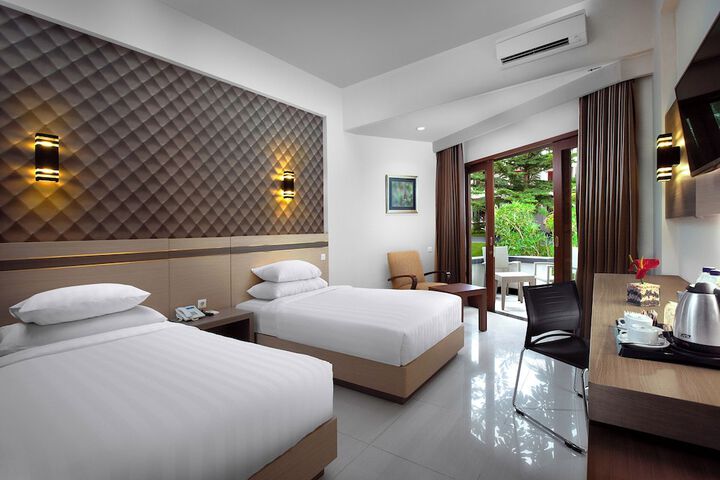 Room 13 of 43