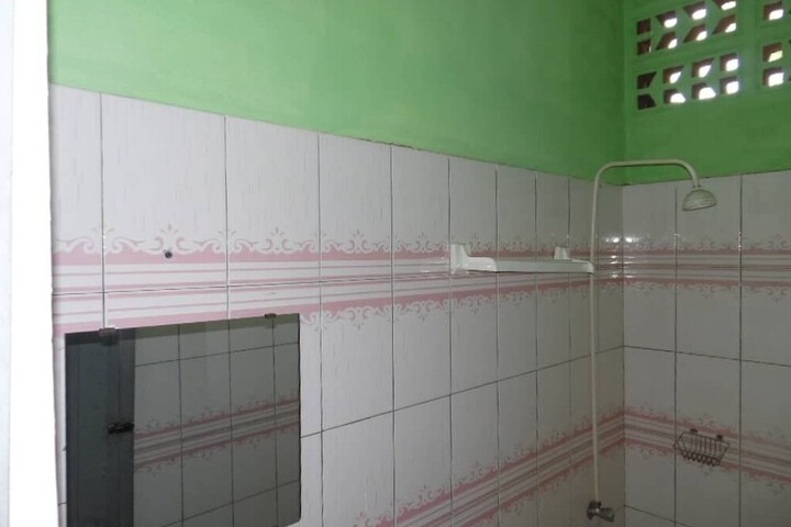 Room 9 of 9
