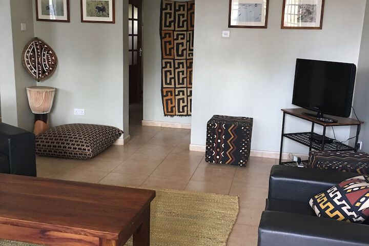 Room 6 of 13