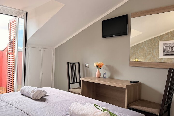 Room 46 of 110