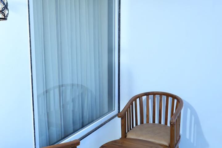 Room 8 of 36